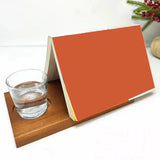 Buchständer mit Tassenablage