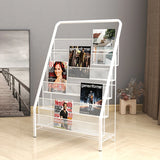 Zeitschriftenregal mit Stufenfächern