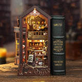 Book Nook Magisches Kaffeehaus