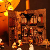 Book Nook Halloween